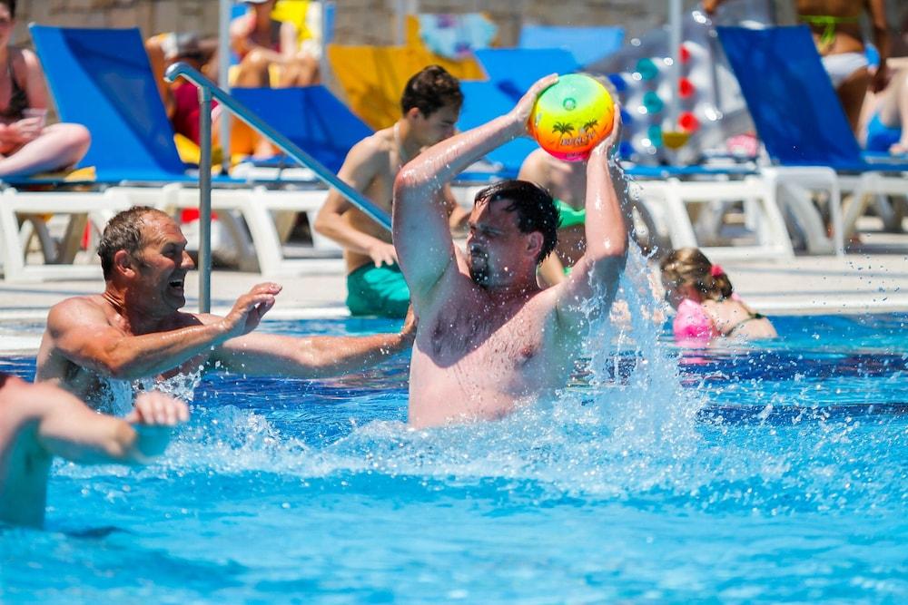 Grand Hotel Holiday Resort Hersonissos  Luaran gambar