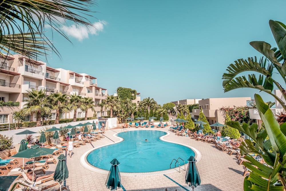 Grand Hotel Holiday Resort Hersonissos  Luaran gambar