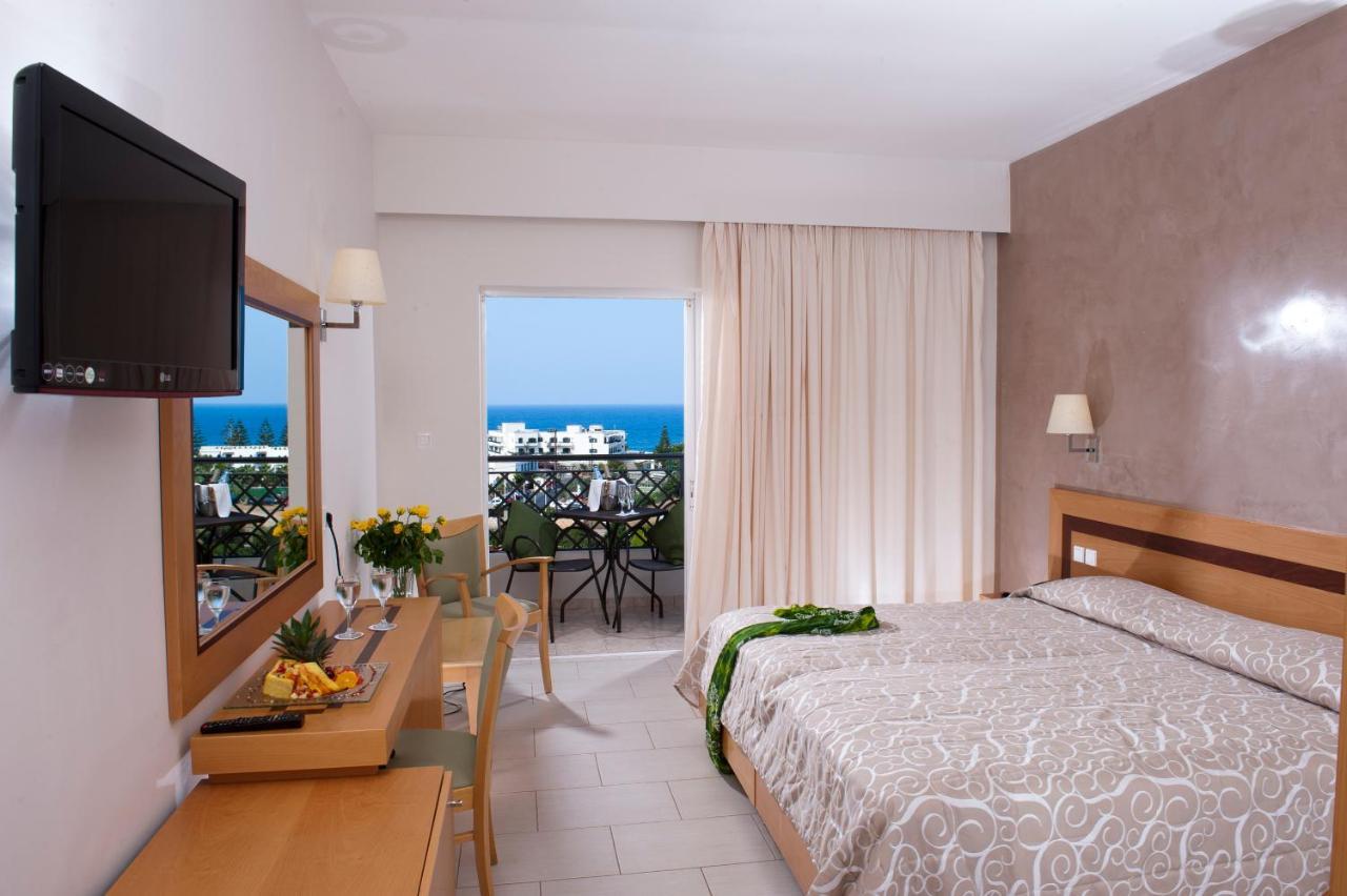 Grand Hotel Holiday Resort Hersonissos  Luaran gambar